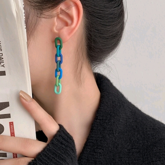 ๐5 for $25* Green Blue Chain Earrings - Picture 2 of 2
